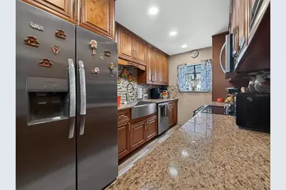 8009 Cornwall Lane, Tampa, FL 33615 - Photo 10