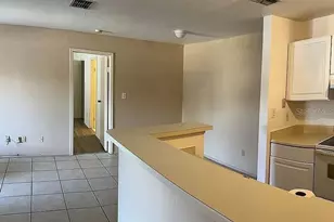 1400 Gandy Blvd N, Saint Petersburg, FL 33702 - Photo 4