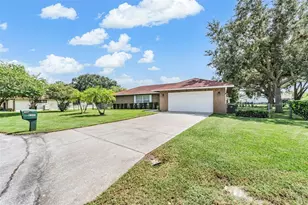 2111 Groveglen Ln S, Lakeland, FL 33813 - Photo 6