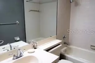 6810 Stonesthrow Cir N, Saint Petersburg, FL 33710 - Photo 16