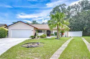 7613 S Sanibel Cir, Temple Terrace, FL 33637 - Photo 1