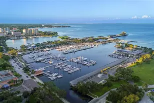 175 1st St S, Saint Petersburg, FL 33701 - Photo 48