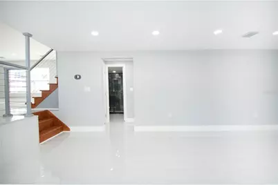 6708 Gateway Drive, Tampa, FL 33615 - Photo 12