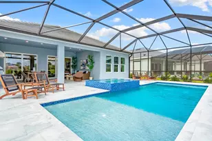 7825 Coral Sea Ln, Palmetto, FL 34221 - Photo 18