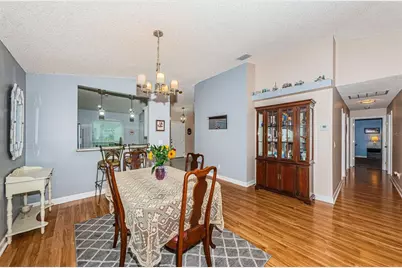 10562 Alvarado Court, Seminole, FL 33772 - Photo 12