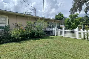 4323 5th St, Zephyrhills, FL 33542 - Photo 10