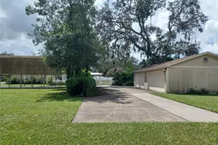 4323 5th St, Zephyrhills, FL 33542 - Photo 8