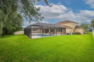 11209 Coventry Grove Cir, Lithia, FL 33547 - Photo 4