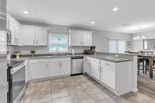 9640 Tocobaga Pl, Riverview, FL 33578 - Photo 8