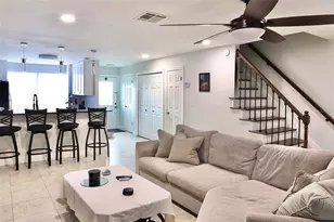 1848 Mill Run Cir, Tampa, FL 33613 - Photo 6