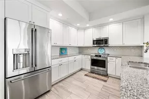 706 Bayway Blvd, Clearwater Beach, FL 33767 - Photo 16