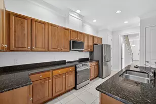 195 Newbury Pl N, Saint Petersburg, FL 33716 - Photo 4