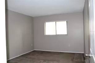 5672 Baywater Dr, Tampa, FL 33615 - Photo 6