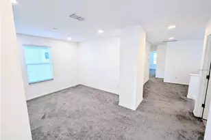 2944 Autumn Rock Dr, Zephyrhills, FL 33540 - Photo 20