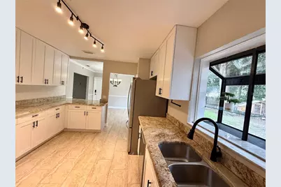 502 Oakhurst Street, Brandon, FL 33511 - Photo 14