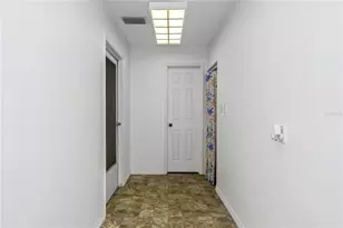 310 Terrace Dr, Brandon, FL 33510 - Photo 40