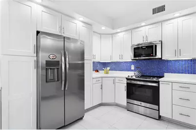 4993 Bacopa Lane S #304, Saint Petersburg, FL 33715 - Photo 10