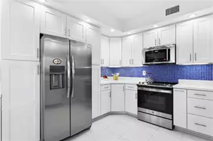 4993 Bacopa Ln S, Saint Petersburg, FL 33715 - Photo 10