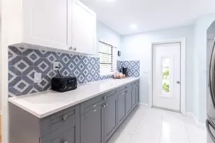 818 W Plymouth St, Tampa, FL 33603 - Photo 10