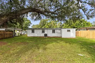 3226 Clifford Sample Dr, Tampa, FL 33619 - Photo 22