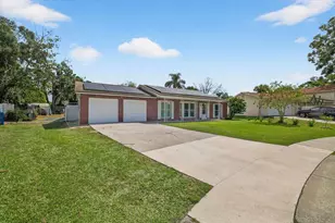 7321 Brookview Cir, Tampa, FL 33634 - Photo 2