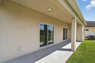 609 Tanana Fall Dr, Ruskin, FL 33570 - Photo 10