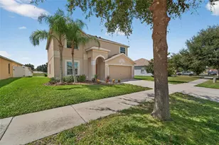 609 Tanana Fall Dr, Ruskin, FL 33570 - Photo 4