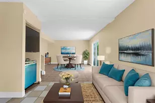 12414 Touchton Dr, Tampa, FL 33617 - Photo 4