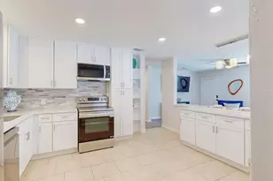 2006 E Hanna Ave, Tampa, FL 33610 - Photo 16