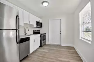 2425 Anastasia Dr, South Daytona, FL 32119 - Photo 8