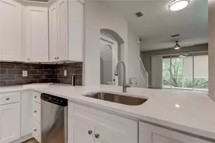 11068 Windsor Pl Cir, Tampa, FL 33626 - Photo 8