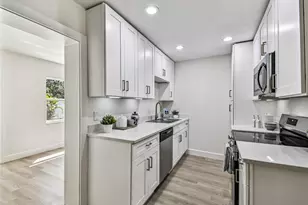 4726 W Knights Ave, Tampa, FL 33611 - Photo 12