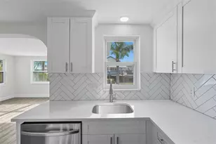 13818 Malcolm Ave, Hudson, FL 34667 - Photo 12