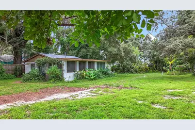 4900 Harding Road N, Saint Petersburg, FL 33709 - Photo 4