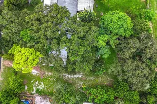 4900 Harding Rd N, Saint Petersburg, FL 33709 - Photo 54