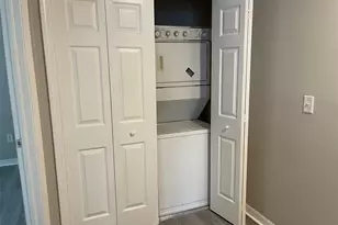 11033 Black Swan Ct, Seffner, FL 33584 - Photo 10