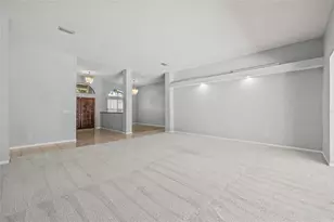 2939 Chancery Ln, Clearwater, FL 33759 - Photo 12