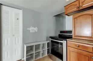 6747 Deer Pond Ln N, Pinellas Park, FL 33781 - Photo 8