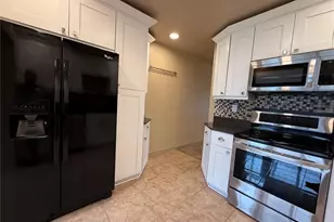 5861 42nd Terrace N, Saint Petersburg, FL 33709 - Photo 4