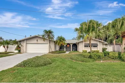 1113 45th Avenue NE, Saint Petersburg, FL 33703 - Photo 1