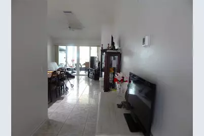 16221 Rambling Vine Drive W, Tampa, FL 33624 - Photo 2