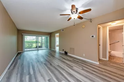 6219 Palma Del Mar Boulevard S #114, Saint Petersburg, FL 33715 - Photo 8