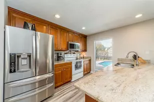 1832 Seton Dr, Clearwater, FL 33763 - Photo 12