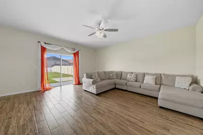1806 Oak Pond Street, Ruskin, FL 33570 - Photo 10
