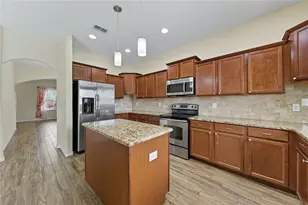 1806 Oak Pond St, Ruskin, FL 33570 - Photo 16