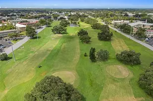 2231 Utopian Dr E, Clearwater, FL 33763 - Photo 2