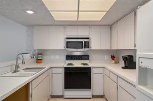 2231 Utopian Dr E, Clearwater, FL 33763 - Photo 8