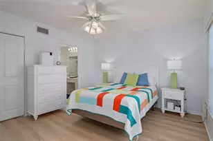 2231 Utopian Dr E, Clearwater, FL 33763 - Photo 10