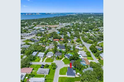 237 Mineola Drive E, Belleair Bluffs, FL 33770 - Photo 38