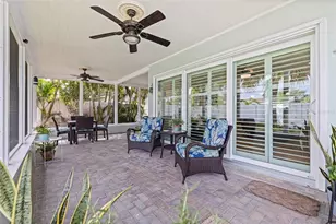 285 3rd St W, Tierra Verde, FL 33715 - Photo 18